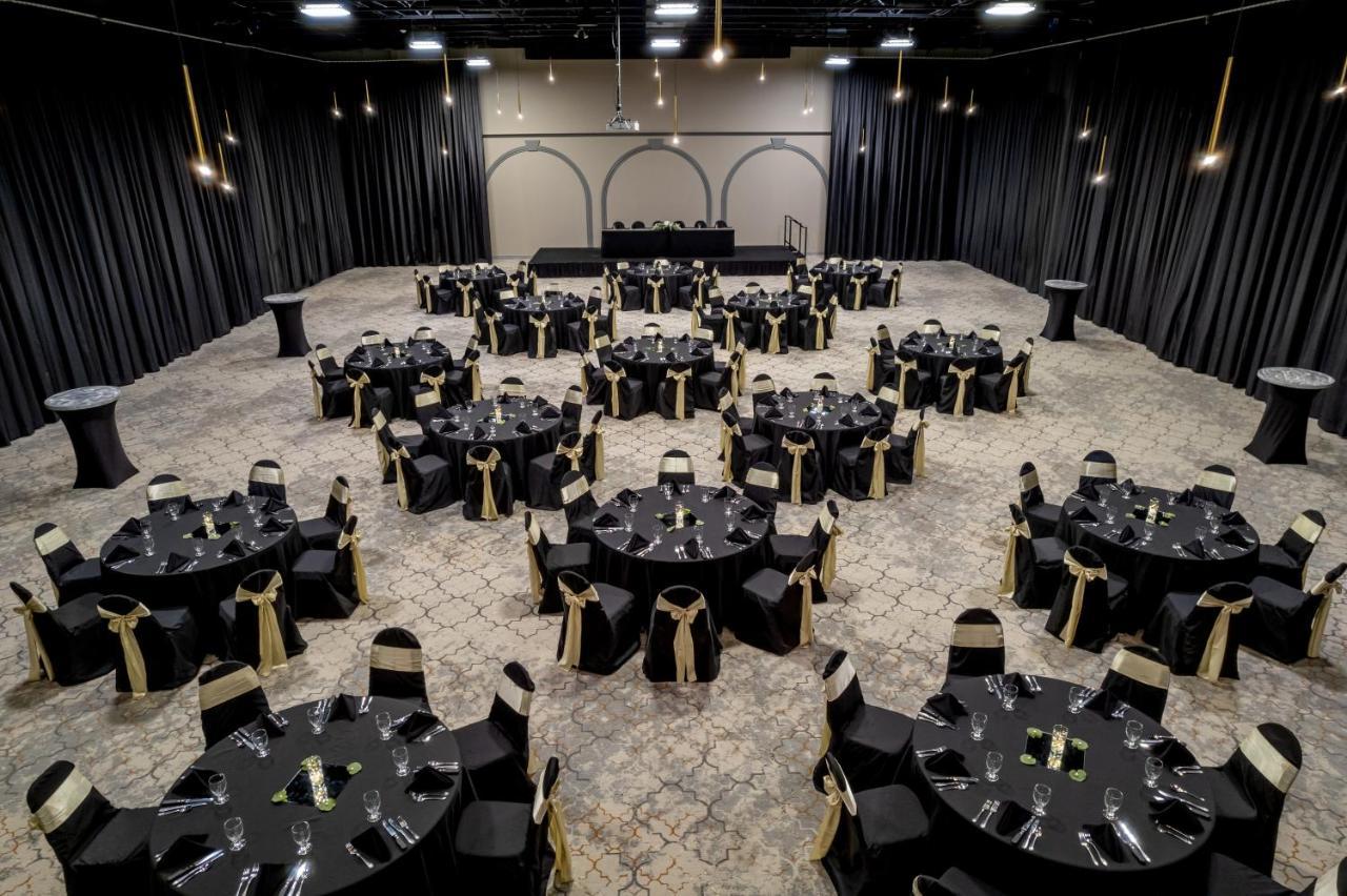 Grand Williston Hotel And Conference Center Esterno foto
