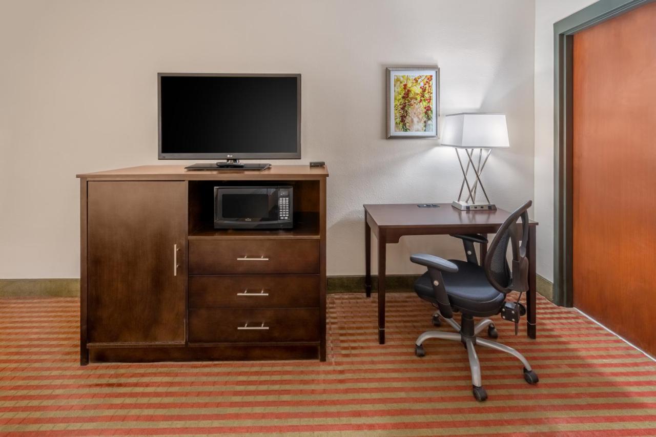 Grand Williston Hotel And Conference Center Esterno foto
