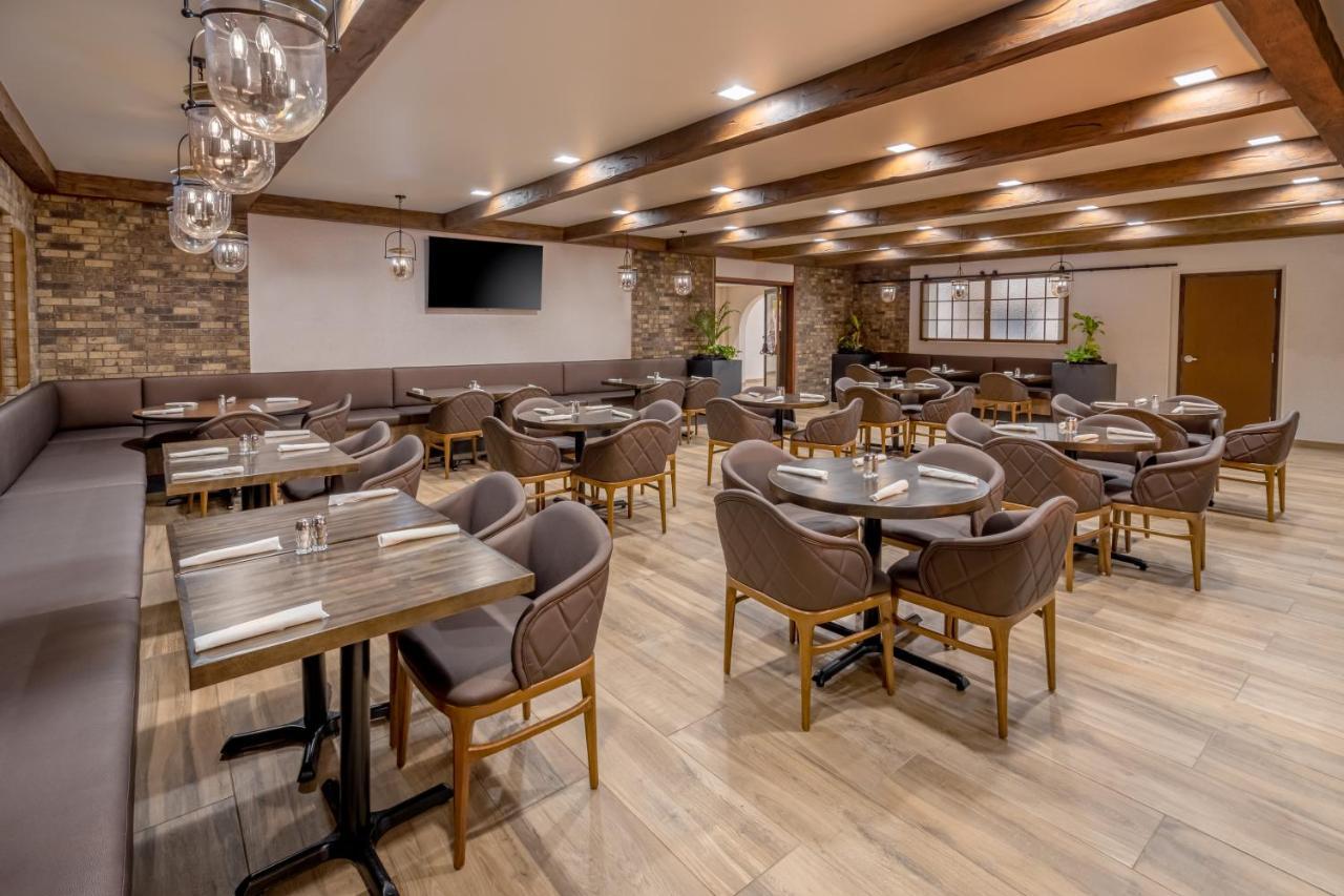 Grand Williston Hotel And Conference Center Esterno foto