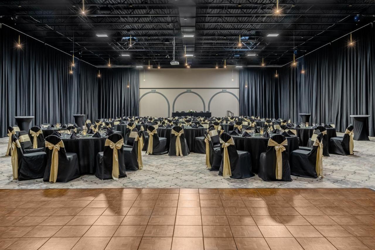 Grand Williston Hotel And Conference Center Esterno foto