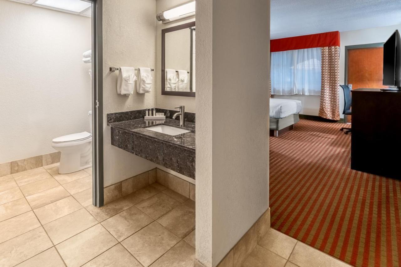 Grand Williston Hotel And Conference Center Esterno foto